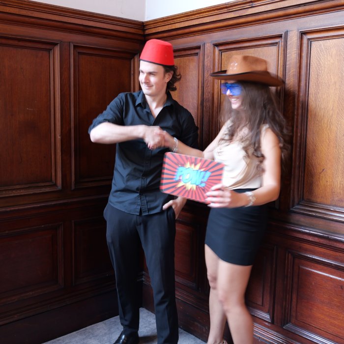 Magic for Sarah Clinton12
