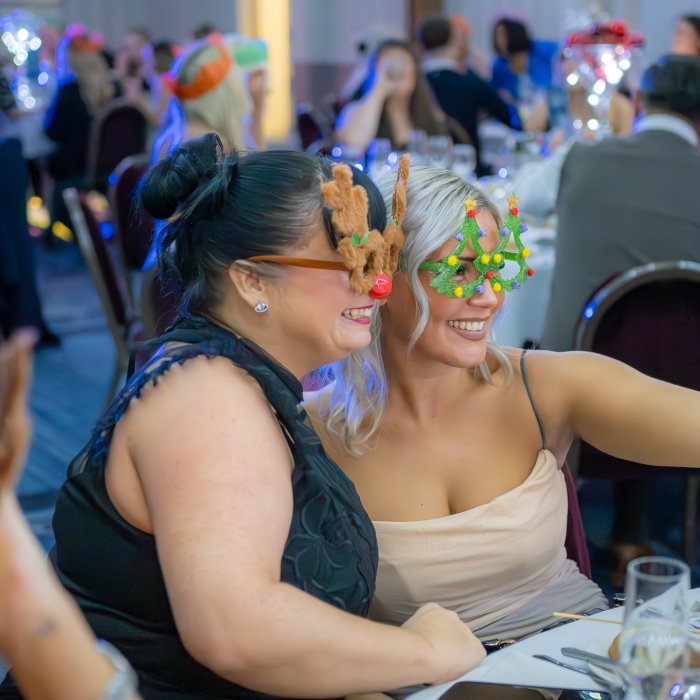 Richard Kendall’s Christmas party magic8